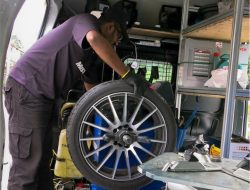 Kedai Repair Cermin Kereta: Mengembalikan Kecerahan Pandangan Anda