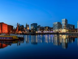 Liverpool: Bandar Pelabuhan dan Budaya di Barat Laut England