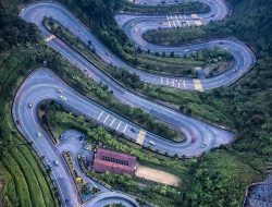 Jalan Genting Highlands: Laluan yang penuh cabaran dan pemandangan yang menakjubkan